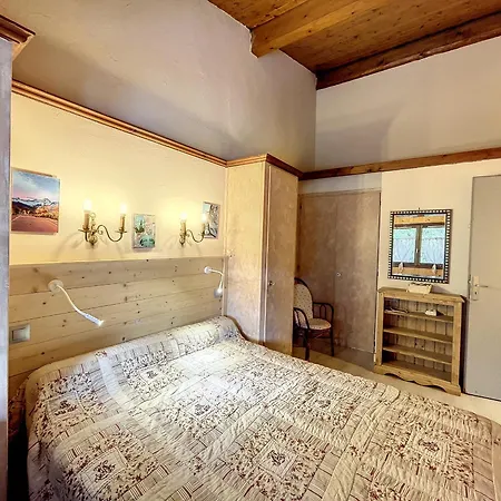 Cosy A Avec Parking Et Cheminee - Fr-1-560-9 *